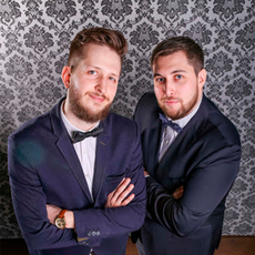 Ведущий Греков и Жирков 