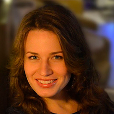 Ведущий Ксения Карасева 