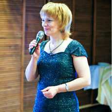 Ведущий Лариса Неупокоева 