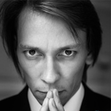 Ведущий Сергей Молчанов 