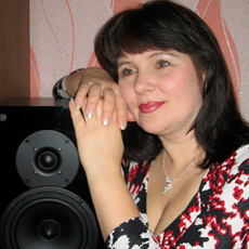 Ведущий Вера Харламова 