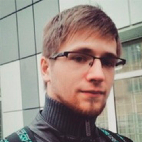 Ведущий Александр Поземнов 