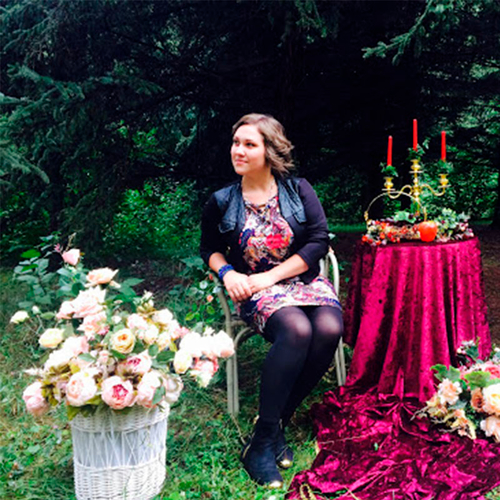 Ведущий Екатерина Аркатова 