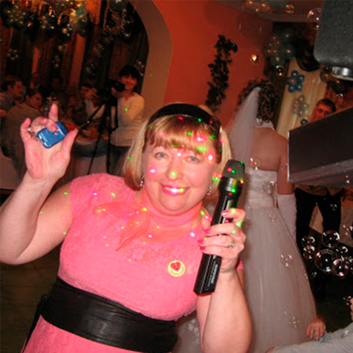 Ведущий Марина Попырина 