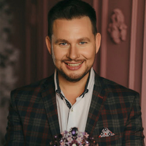 Ведущий Виталий Доля 